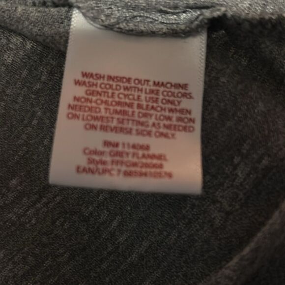 Cold shoulder shirt - Picture 3 of 4